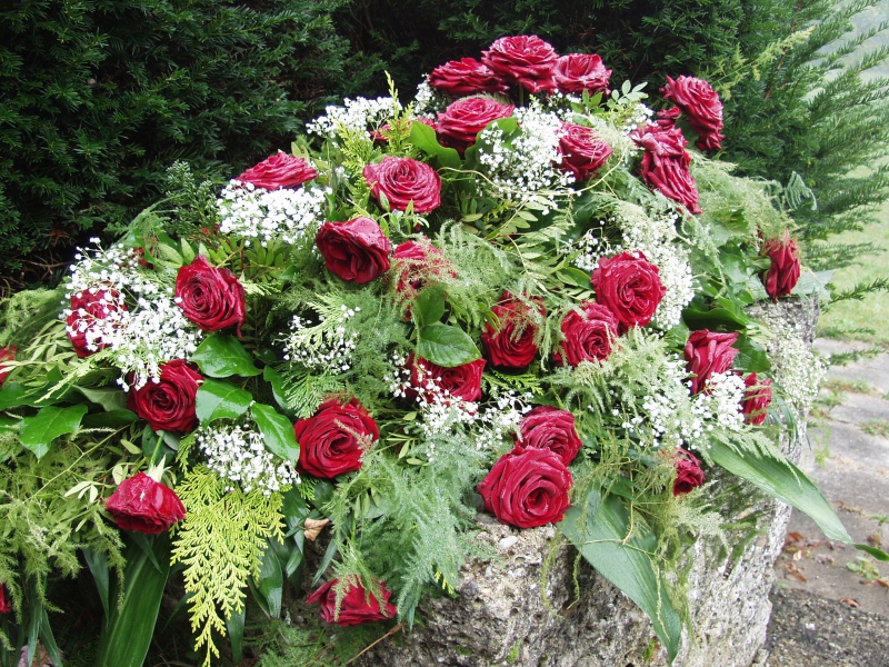 funeraire-BARJOLS-min_roses-61203